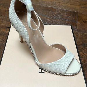 BCBGeneration Pearl Leather Heels Size 8.5 NEW